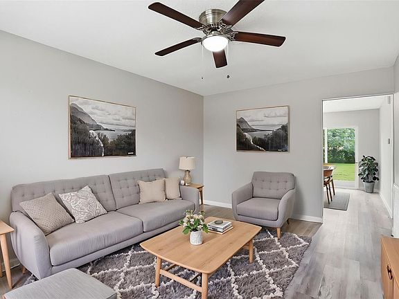 3rd image of 14519 Draycott Ln