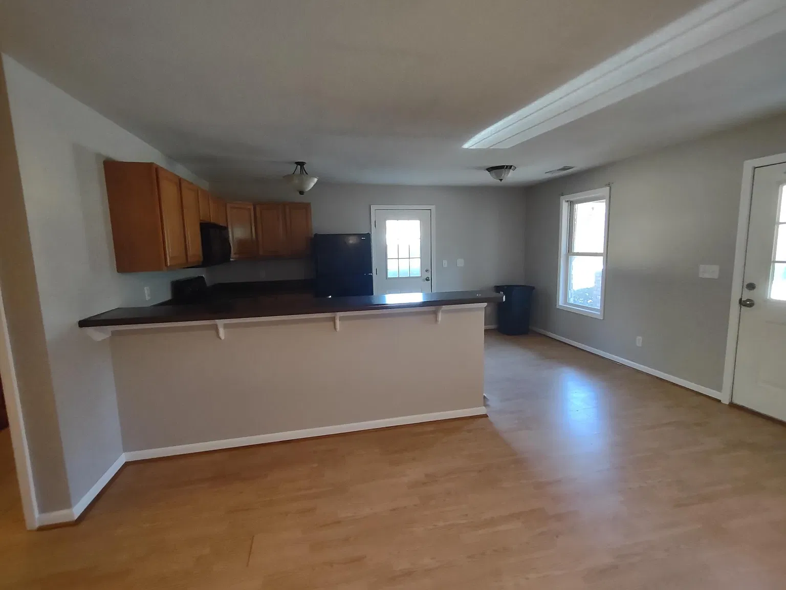 258 S Thomas St — Photo 2