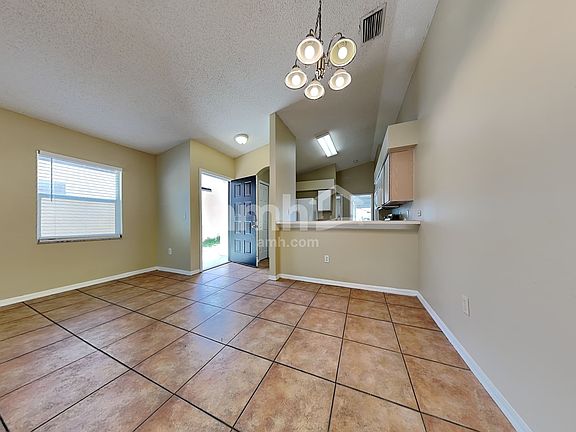 4th image of 4426 Country Hills Blvd