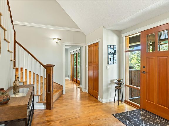 4th image of 775 Southland Way