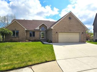 42236 Dharte Ct, Clinton Township, MI 48038