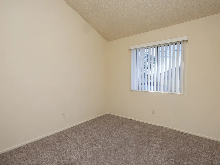 14108 Clarkdale Ave — Photo 9