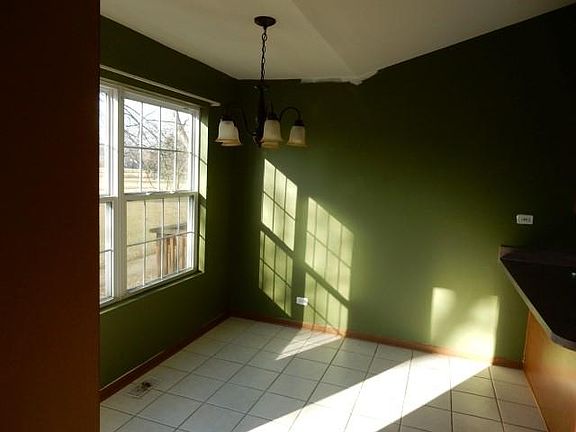 2nd image of 1792 Maplewood Ct