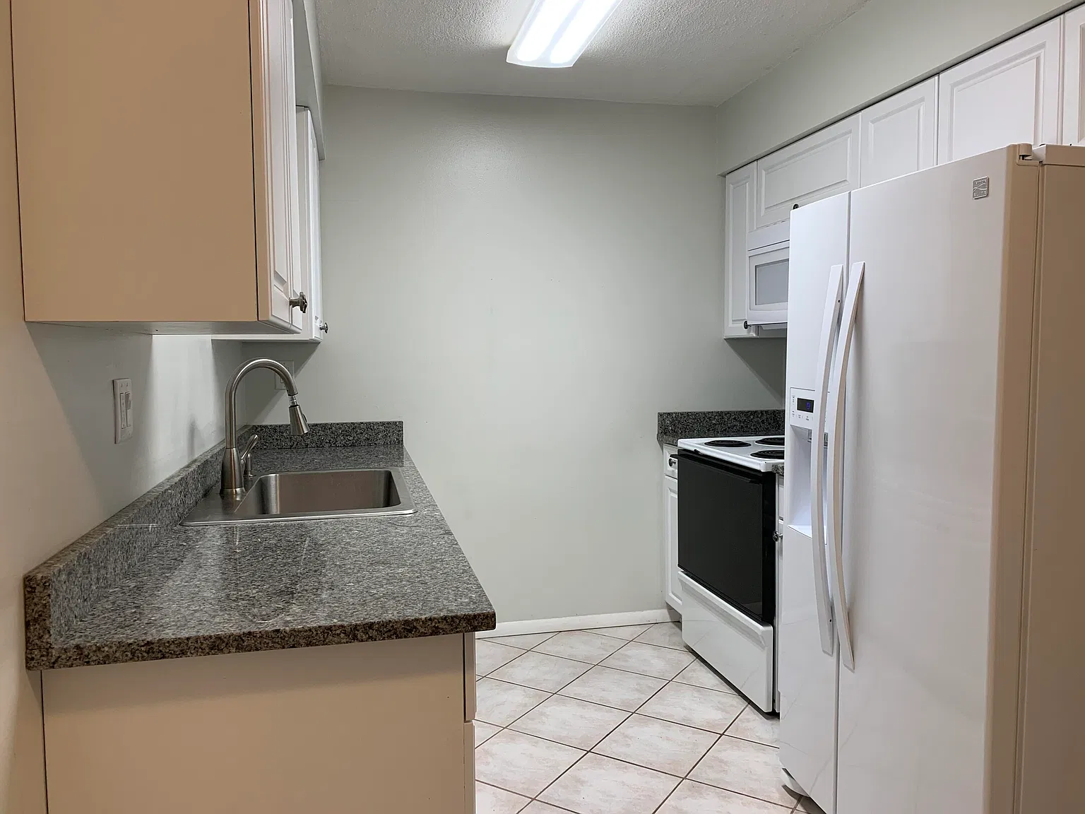 1 bed, 1.0 bath, 740 sqft, $1,250 — Photo 4