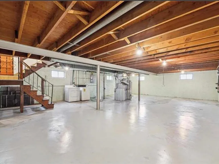 601 Santen Dr — Photo 10