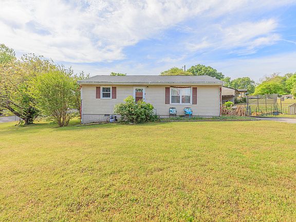 3rd image of 4608 Beverly Kay Dr