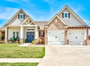 6676 Georgetown Ln, Lumberton, TX 77657