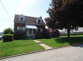 124 S 7th St, Youngwood, PA 15697