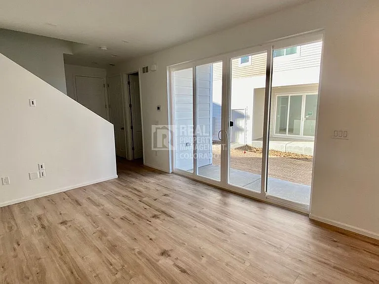 1645 S Andes Way — Photo 2