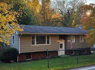 1112 N Fork Rd, Wheeling, WV 26003