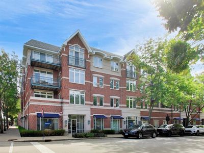 812 Oak St APT 202, Winnetka, IL, 60093