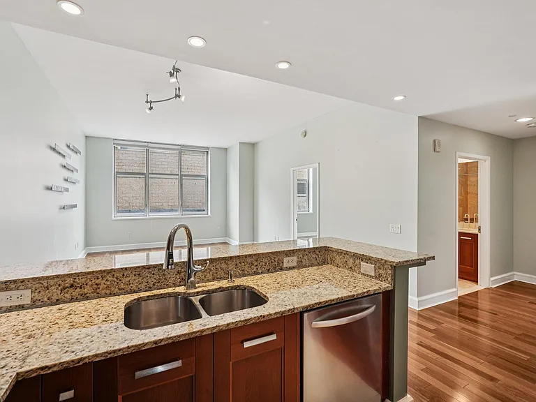 8100 River Rd #210A — Photo 20