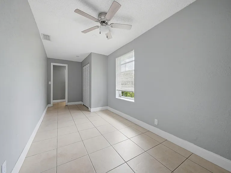 4681 SW 43rd Ter #2 — Photo 5