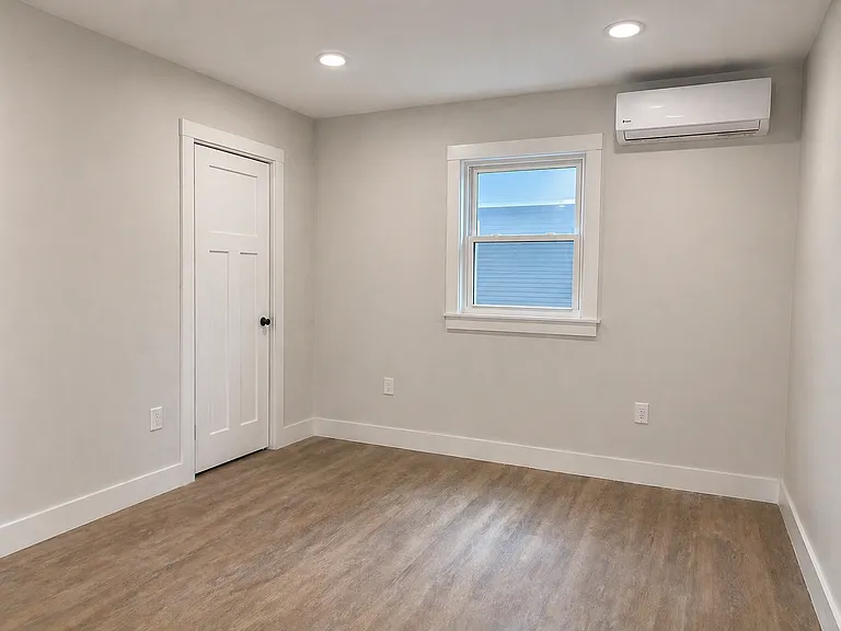 Lower Level Bedroom 2