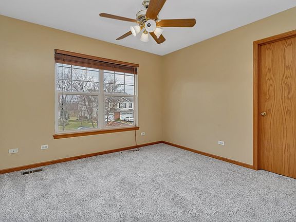 5th image of 23035 Ironwood Dr