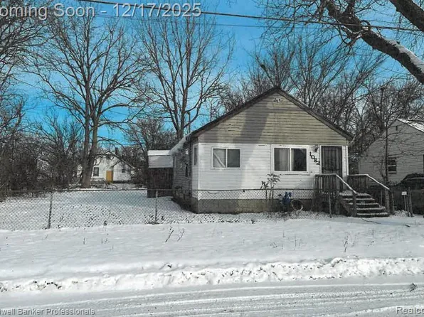 1082 W Juliah Ave, Flint, MI 48505