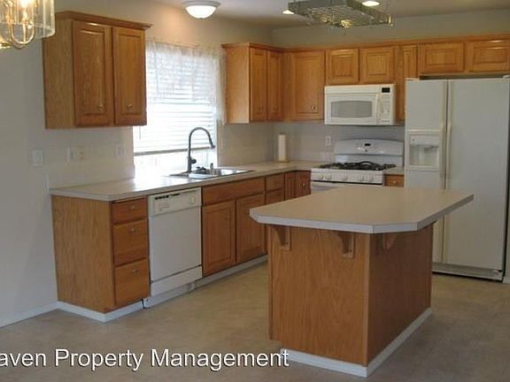 3rd image of 12815 170th Street Ct E