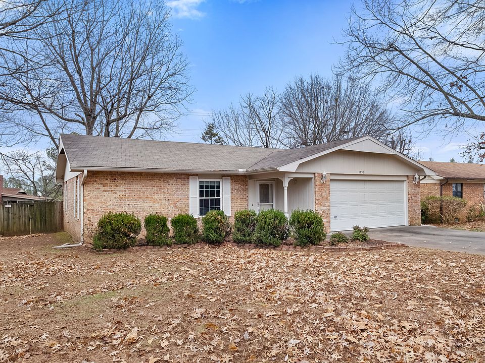 1st image of 1790 N Sioux Ct