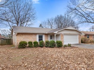 1790 N Sioux Ct, Fayetteville, AR 72701