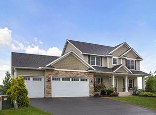 17464 64th Pl N, Maple Grove, MN 55311