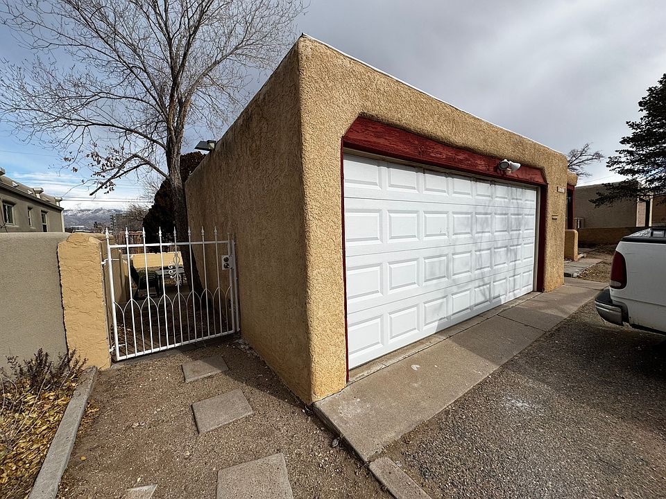 1st image of 6113 Hannett Ave NE #B