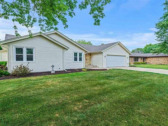 2nd image of 6126 Denwood Dr