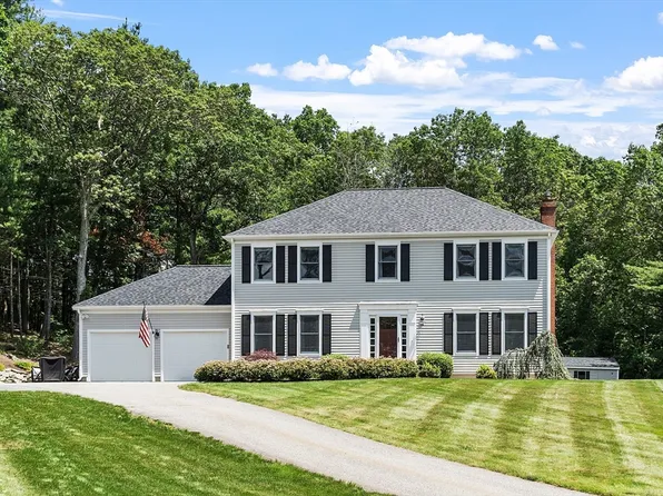 436 Westford St, Carlisle, MA 01741