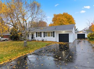 3 Algonquin Ave, Hamilton, ON L9H7K9