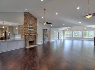 303 N Ridge Ave, Liberty, MO 64068