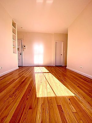 3rd image of 535 E 78th St APT 4D
