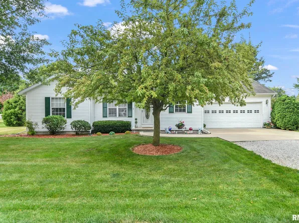 604 N Main St, Athens, IL 62613