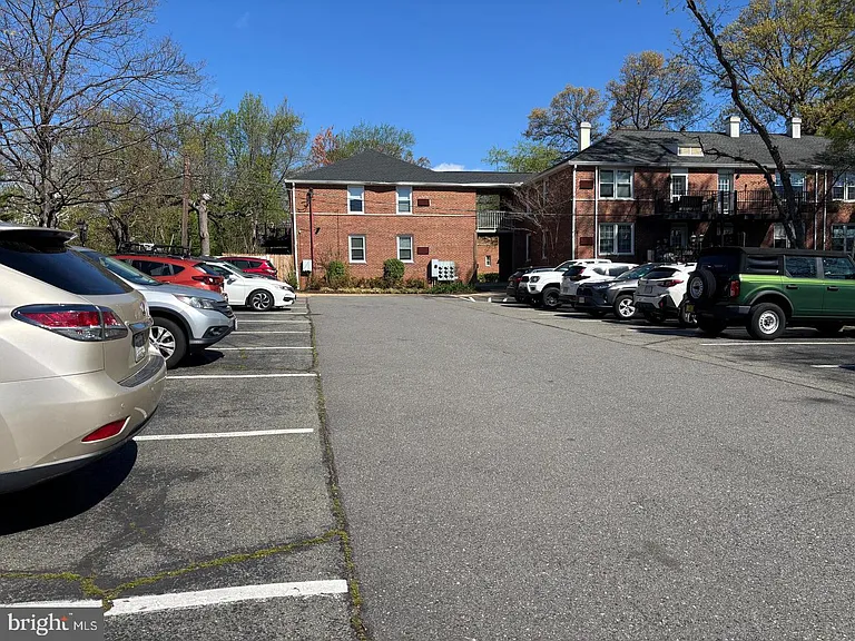 106 N George Mason Dr #4 — Photo 21