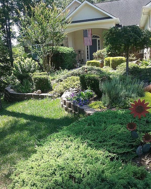 1st image of 160 Depew Dr