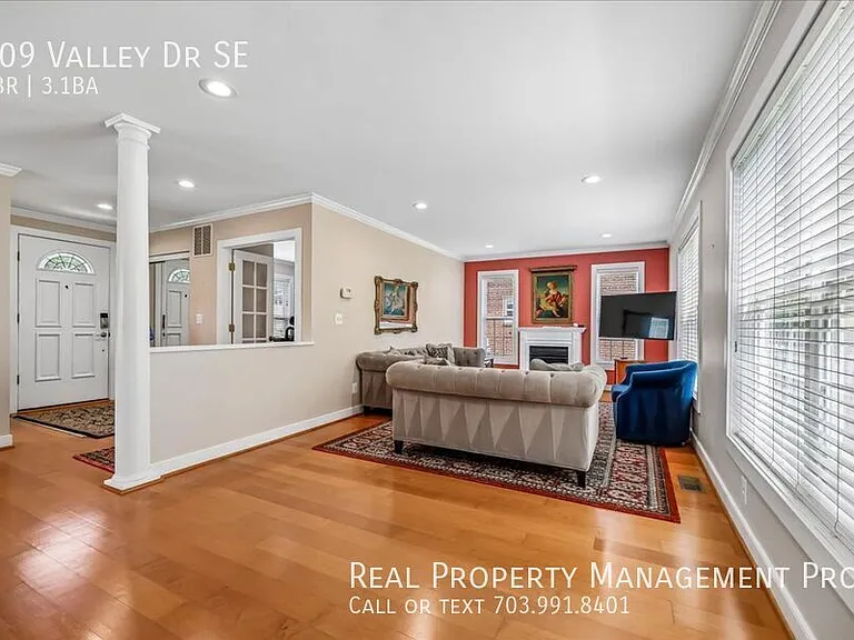 609 Valley Dr SE — Photo 13