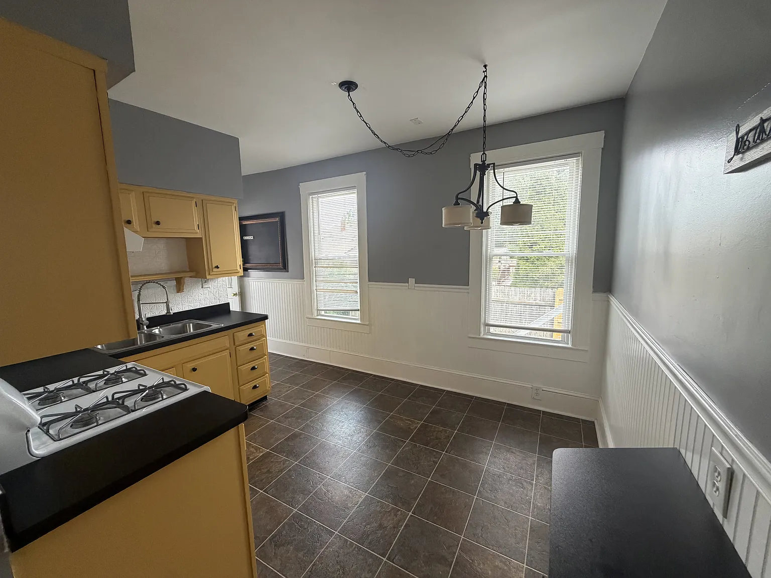 2160 Alger Road - Downstairs — Photo 3