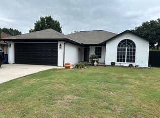 625 Main St, Roanoke, TX 76262