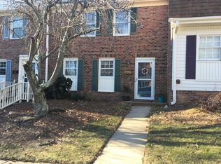 3229 C Regents Park Ln, Greensboro, NC 27455