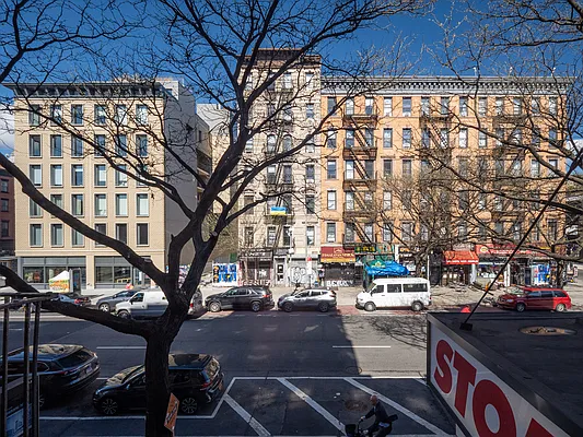 Rented by City Connections Realty | media 10