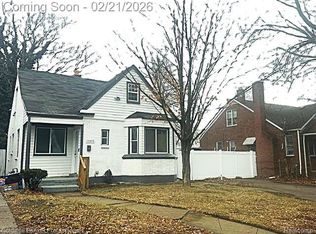 15833 Fordham St, Detroit, MI 48205