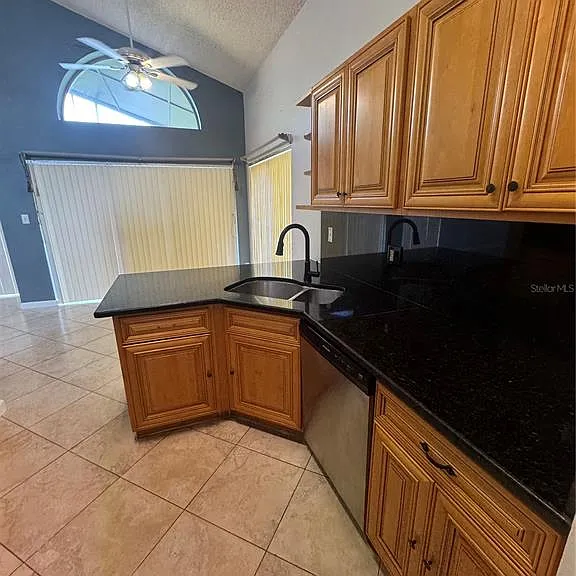 11128 Sylvan Pond Cir — Photo 21