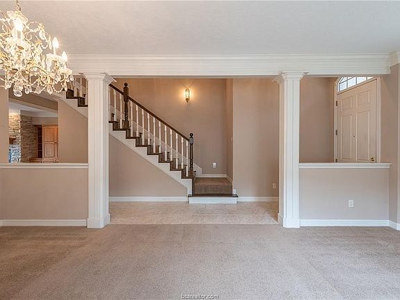 5th image of 4738 Stonebriar Cir