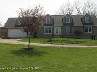 6051 Cook Rd, Owosso, MI 48867