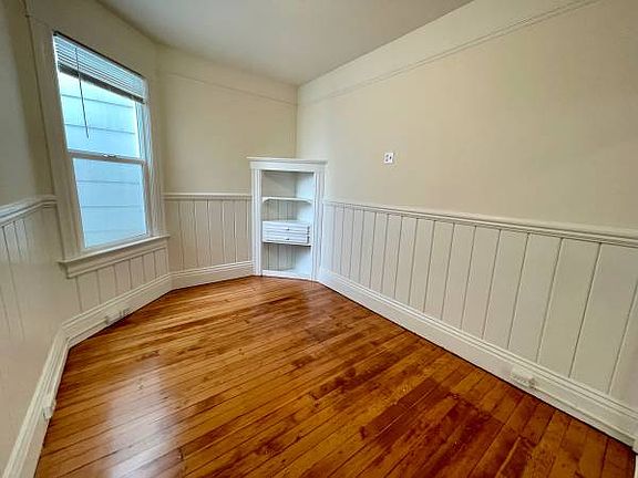 3rd image of 3204 Buchanan St #3204