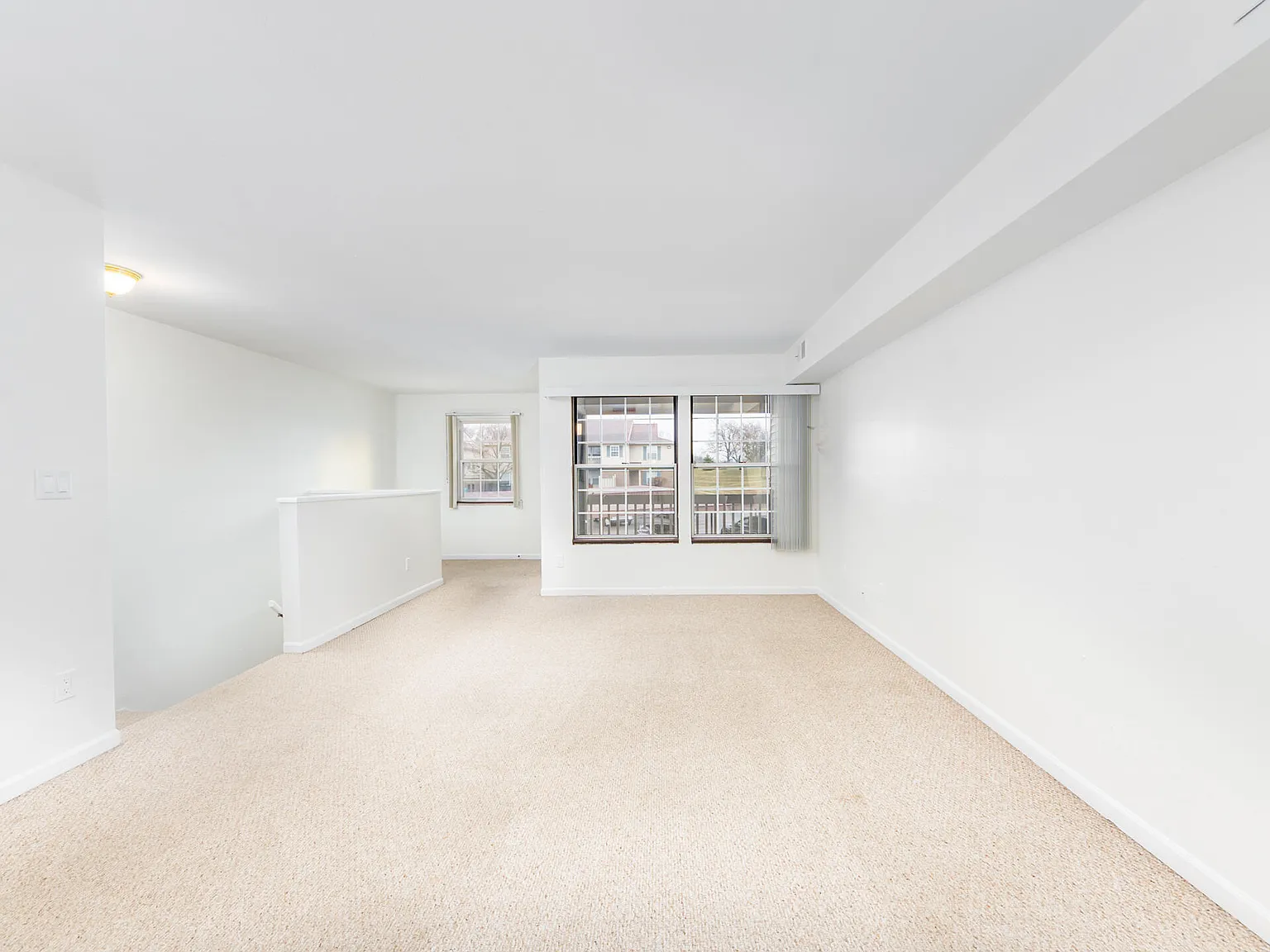 2 bed, 2.0 bath, 976 sqft, $1,750 — Photo 4
