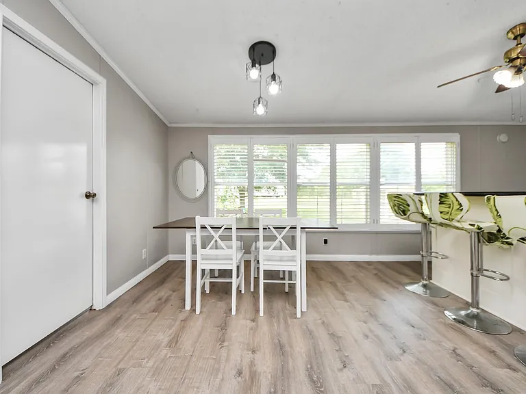 18303 James Rd — Photo 23
