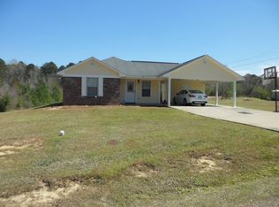 808 Fairground Rd, Kosciusko, MS 39090