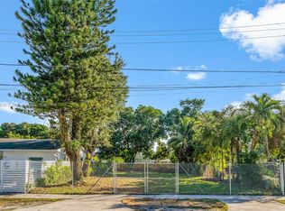 328 NW 46th St, Miami, FL 33127