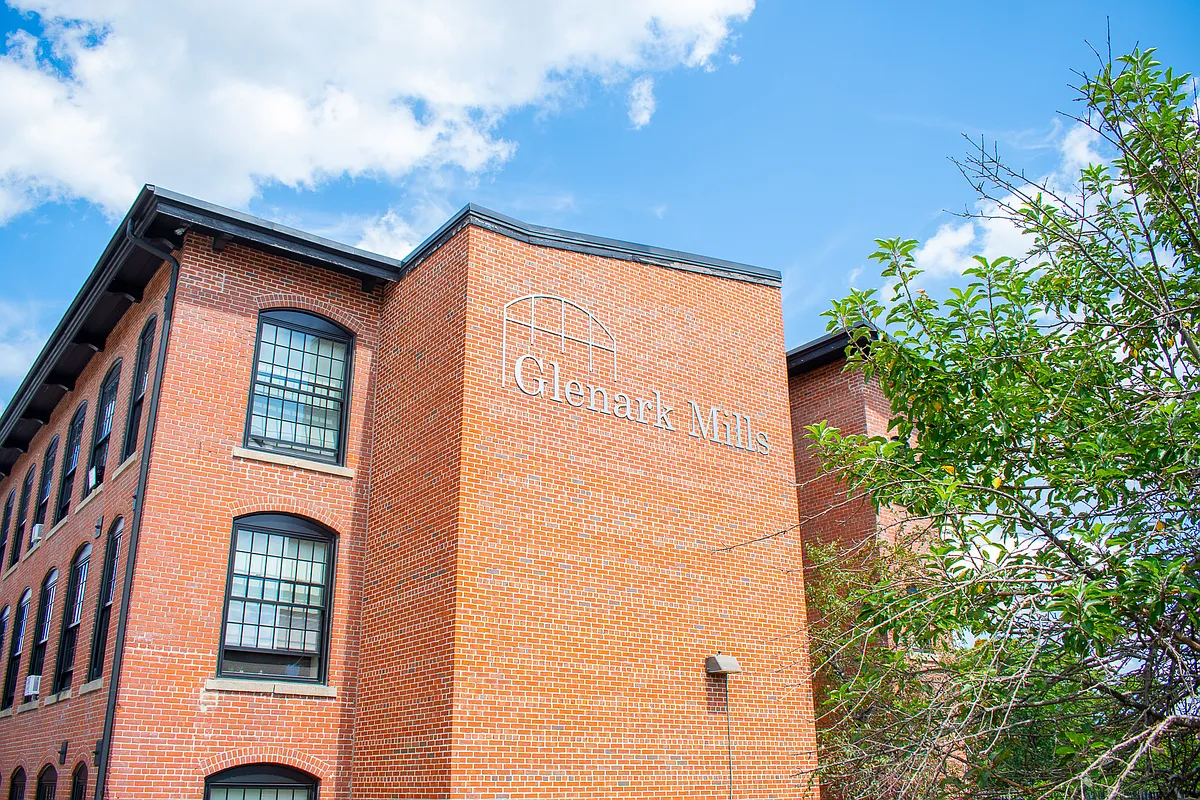 Building Photo - Glenark Oaks