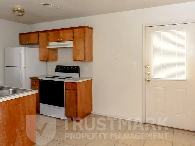 700 S Amy Ln #103 — Photo 7
