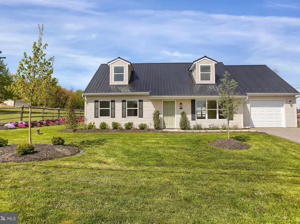 79 Camp St, Elizabethville, PA 17023